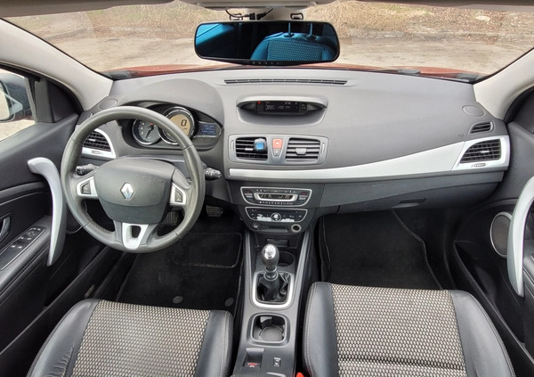 Renault Megane cena 15900 przebieg: 272000, rok produkcji 2010 z Warszawa małe 211